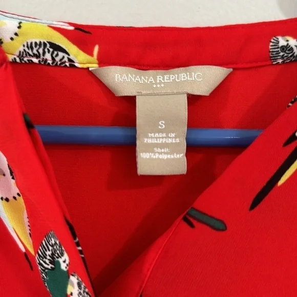 Banana Republic long sleeve parakeet novelty blouse - Picture 5 of 6